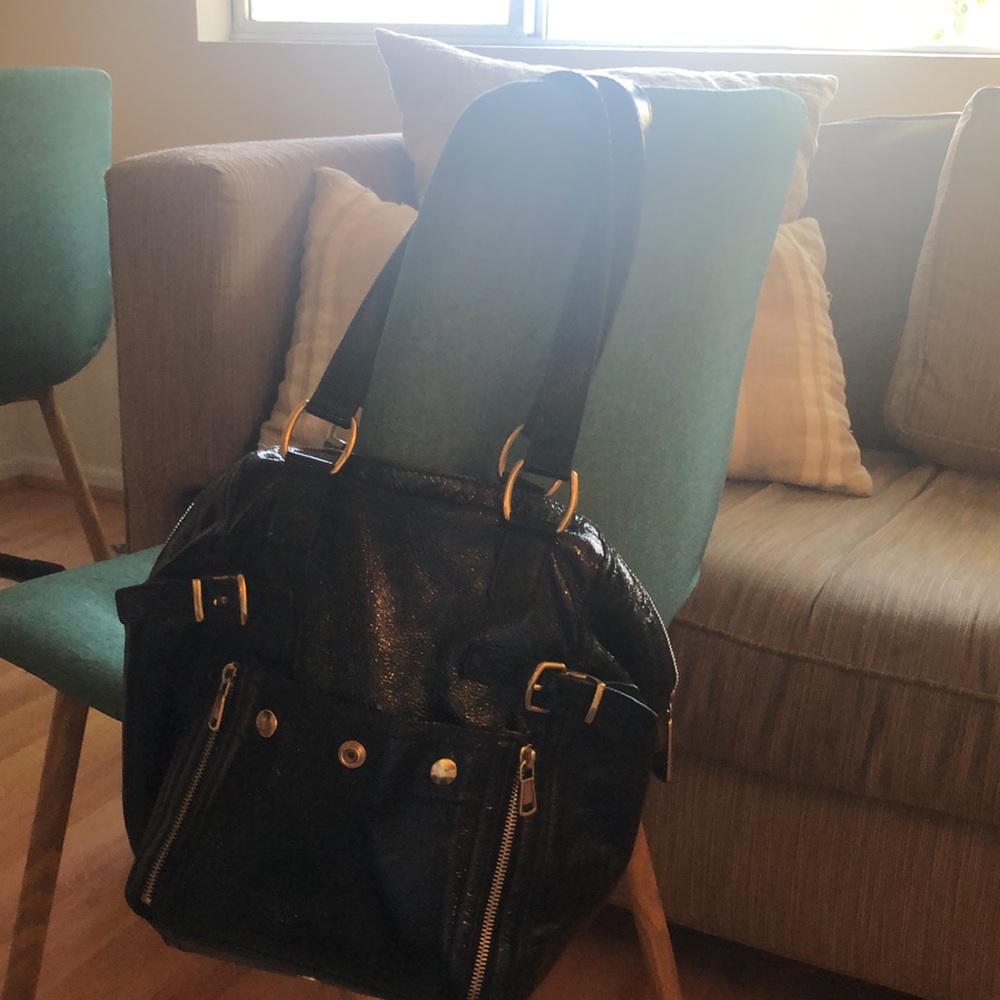 🎉 YSL Patent leather vintage purse🎉